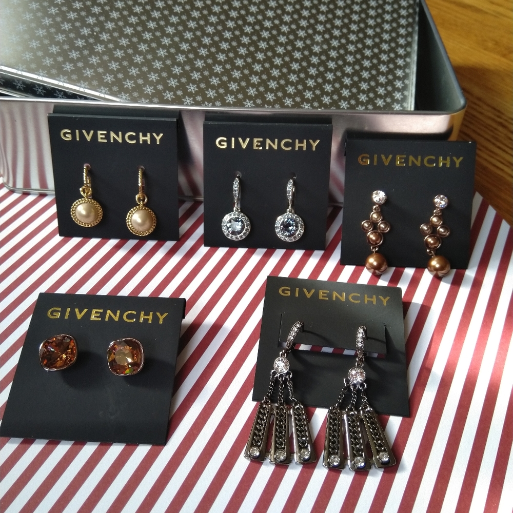 5 Pairs Givenchy Earrings! Make an offer!